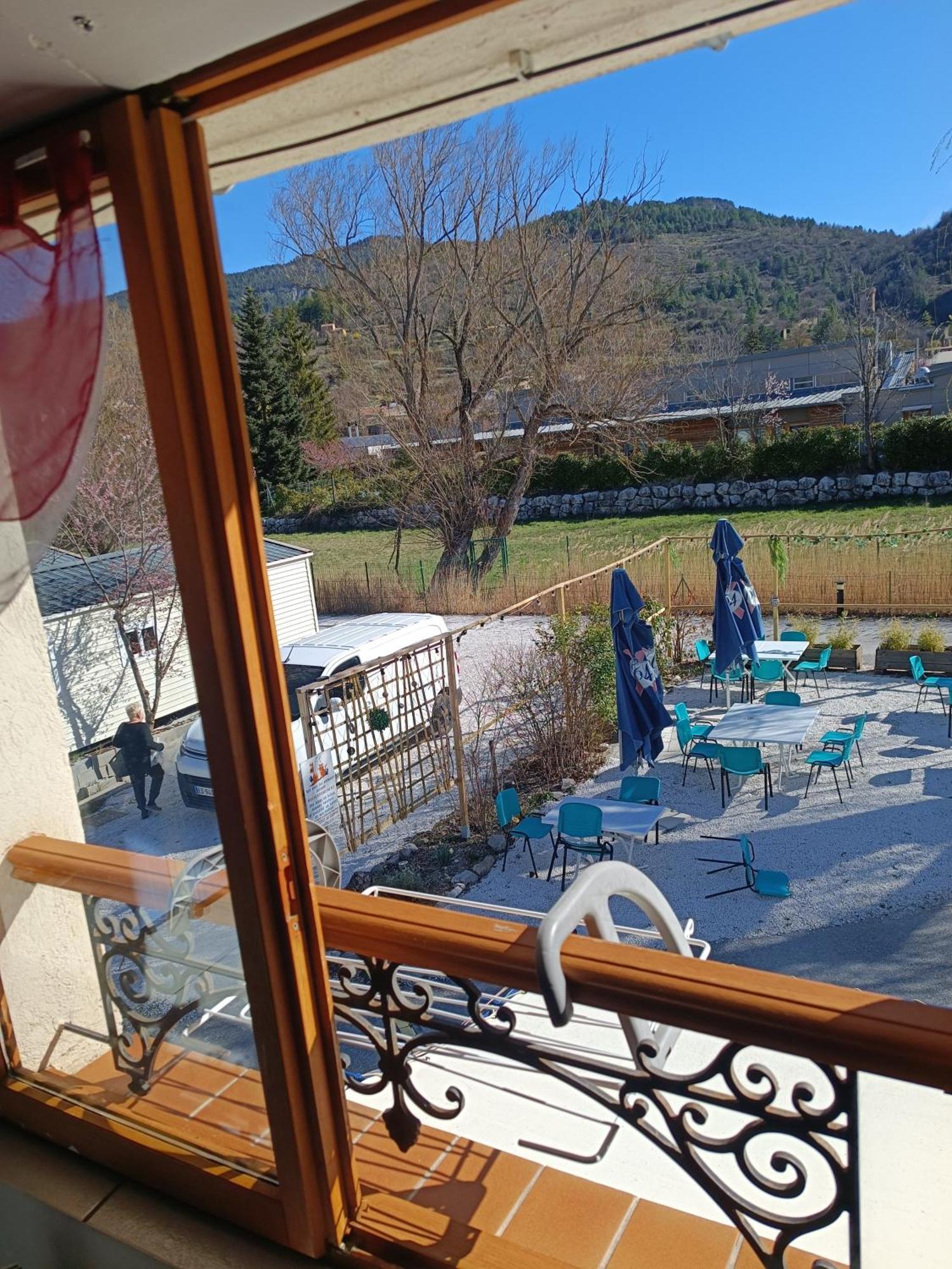 Camping Les Lavandes, Castellane Exterior photo