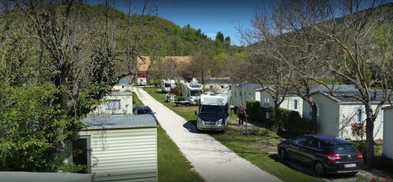 Camping Les Lavandes, Castellane Exterior photo